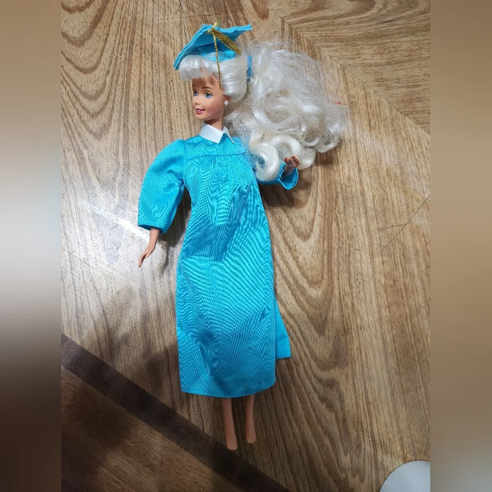 Graduation Barbie Class of 1998